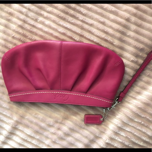 Coach Clutch/Wristlet - Picture 1 of 6